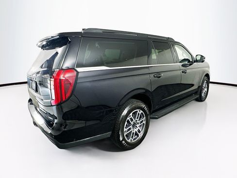 Used 2025 Ford Expedition Max Active RWD image 9
