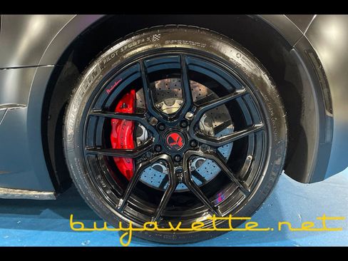 Used 2016 Chevrolet Corvette Z06 w/ 3LZ Preferred Equipment Group RWD image 10