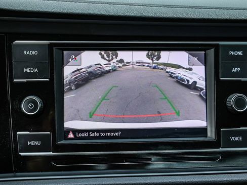 Used 2023 Volkswagen Jetta S image 31