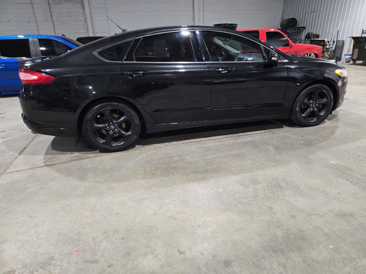 Used 2013 Ford Fusion SE FWD image 14