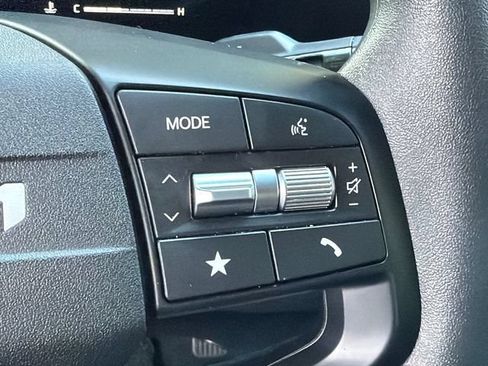 Used 2025 Kia K4 FWD image 25