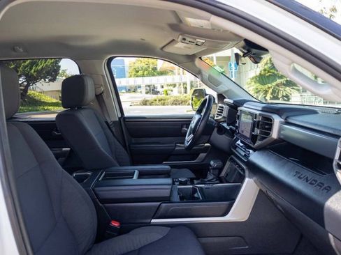 Used 2022 Toyota Tundra SR5 w/ TRD Off-Road Package image 15