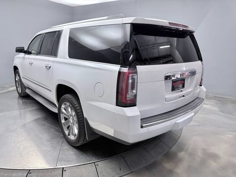 Used 2016 GMC Yukon XL Denali AWD/4WD image 7