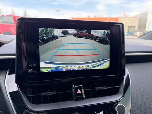 Used 2025 Toyota Corolla SE FWD image 18