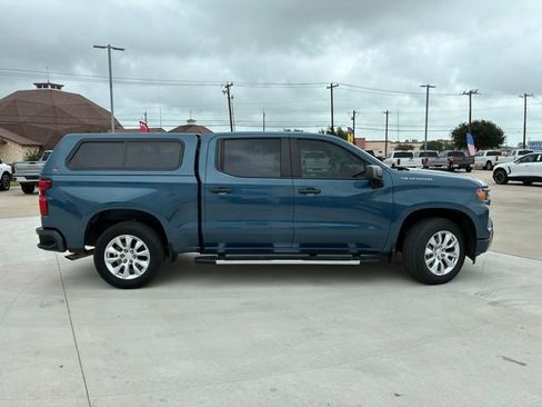 Used 2024 Chevrolet Silverado 1500 Custom RWD image 2