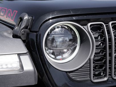 Used 2025 Jeep Wrangler Unlimited Rubicon