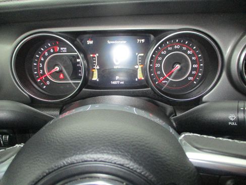 Used 2022 Jeep Gladiator Rubicon w/ LED Lighting Group image 13