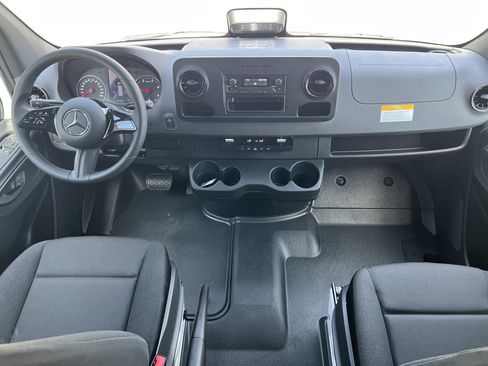 New 2026 Mercedes-Benz Sprinter 2500 image 25