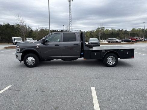 Used 2025 RAM 3500 Tradesman image 4