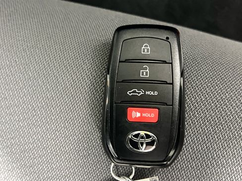 Used 2025 Toyota Tundra SR5 w/ SR5 Convenience Package AWD/4WD image 36