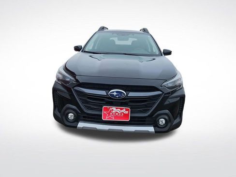 Used 2023 Subaru Outback Limited AWD/4WD image 2