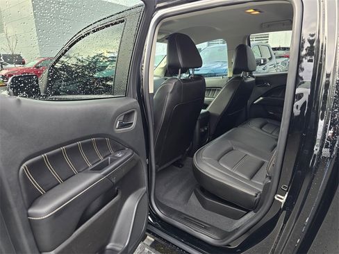 Used 2022 GMC Canyon Denali w/ Denali Black Edition Package image 15