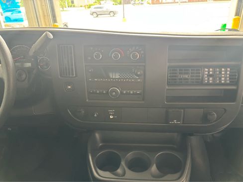 Used 2024 Chevrolet Express 2500 w/ Driver Convenience Package RWD image 10