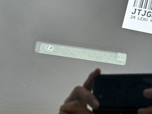 Used 2024 Lexus NX 350h AWD w/ Premium Package image 4