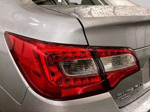 Used 2018 Subaru Legacy 2.5i Premium w/ Eyesight & BSD & Rcta & HBA AWD/4WD image 28
