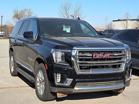 Certified 2024 GMC Yukon SLT AWD/4WD image 2