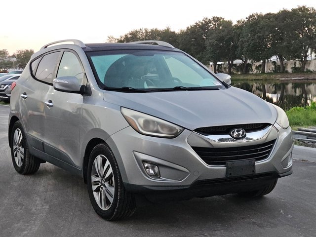 Used 2015 Hyundai Tucson Limited w/ Option Group 03 AWD/4WD image 3