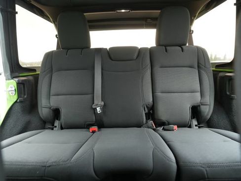 Used 2019 Jeep Wrangler Unlimited Sport S AWD/4WD image 37