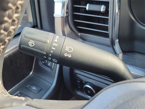 Used 2025 Ford F350 Lariat w/ Lariat Ultimate Package image 15