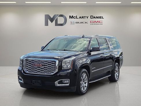 Used 2019 GMC Yukon XL Denali AWD/4WD image 2