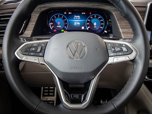 New 2026 Volkswagen Atlas SEL Premium R-Line AWD/4WD image 39
