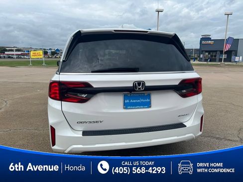 Used 2025 Honda Odyssey Sport-L image 6