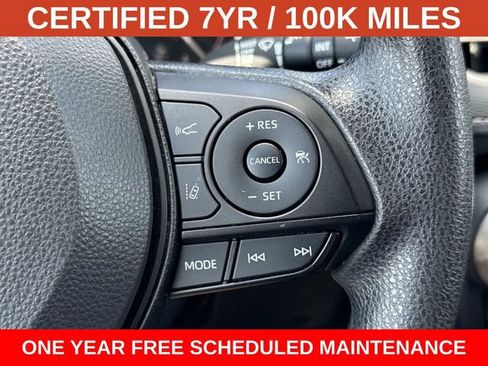 Used 2025 Toyota RAV4 XLE AWD/4WD image 23