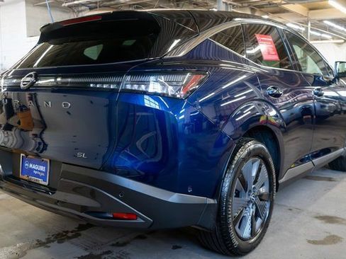 Certified 2025 Nissan Murano SL AWD/4WD image 6