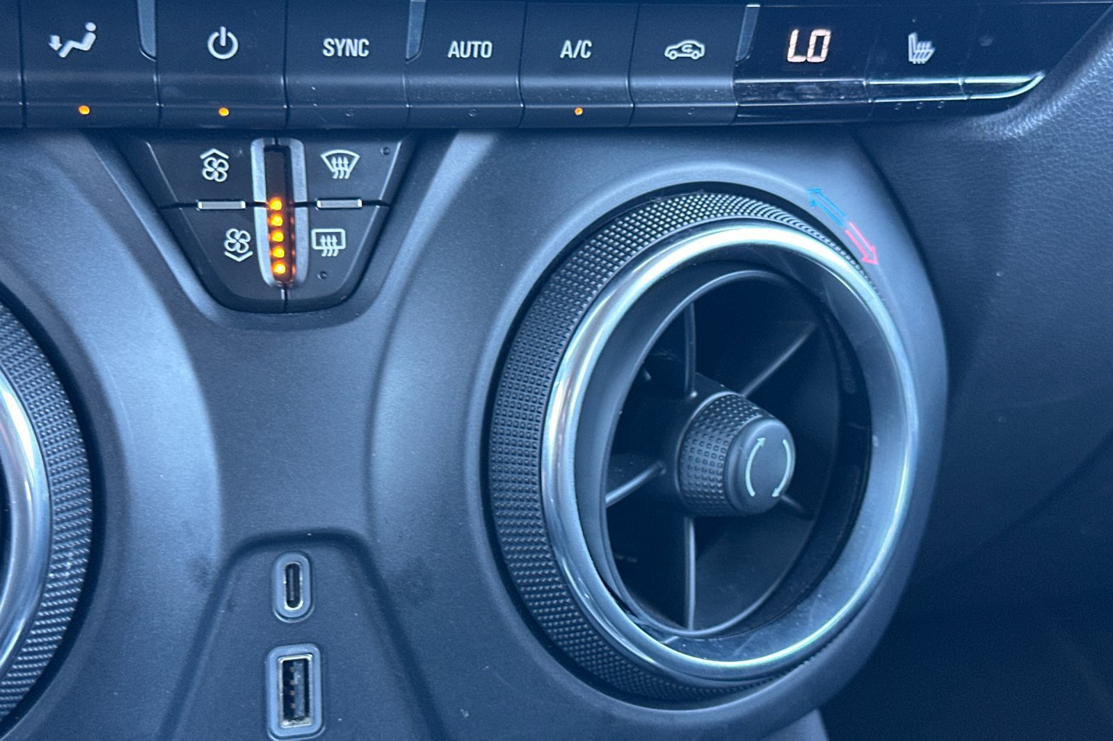 Used 2020 Chevrolet Blazer LT AWD/4WD image 29