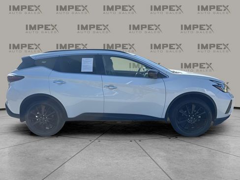 Used 2023 Nissan Murano SV w/ SV Midnight Edition Package image 6