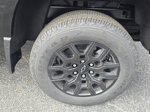 New 2026 Chevrolet Colorado W/T w/ WT Custom Package image 18