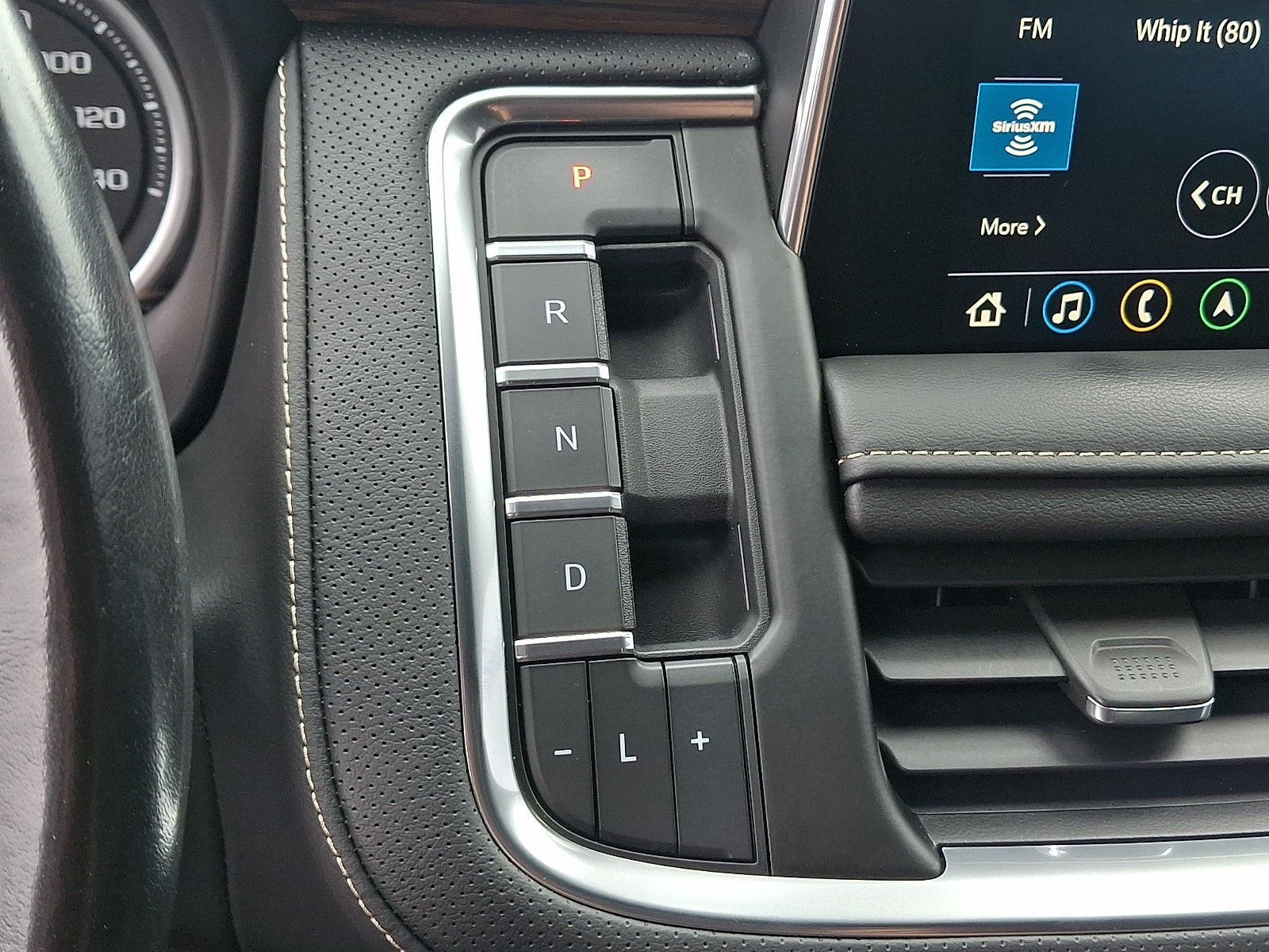 Used 2021 Chevrolet Tahoe Premier AWD/4WD image 15
