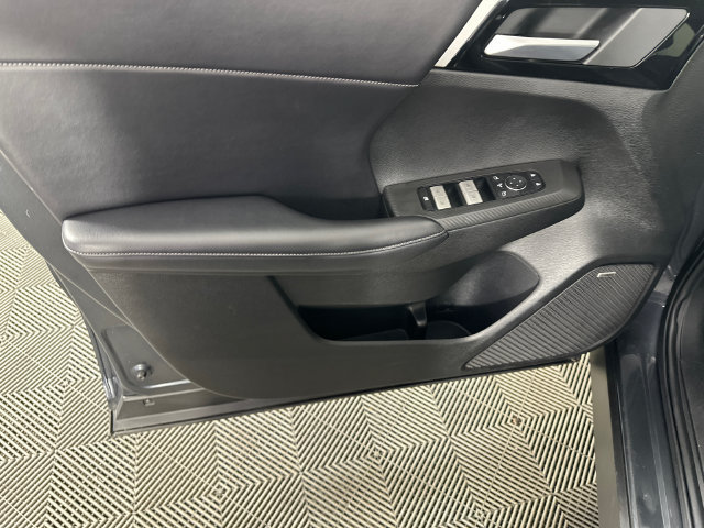 Used 2025 Mitsubishi Outlander SE AWD/4WD image 6