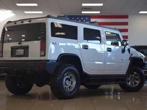 Used 2005 HUMMER H2 w/ Preferred Equipment Group AWD/4WD image 36