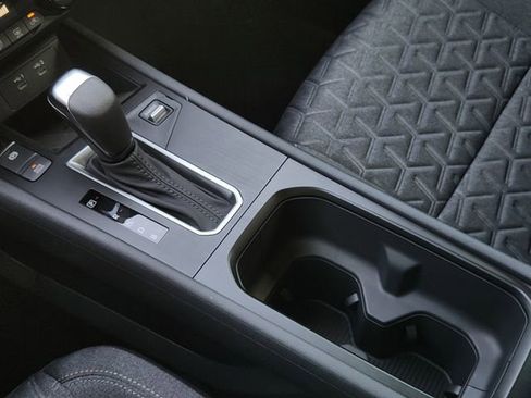 New 2026 Nissan Kicks SV image 16