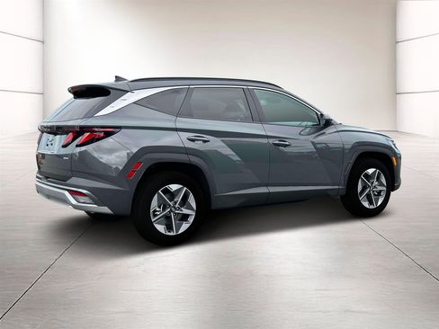 Certified 2026 Hyundai Tucson SEL Plus AWD/4WD image 8