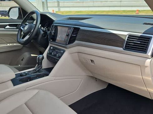 Used 2021 Volkswagen Atlas SE AWD/4WD image 21