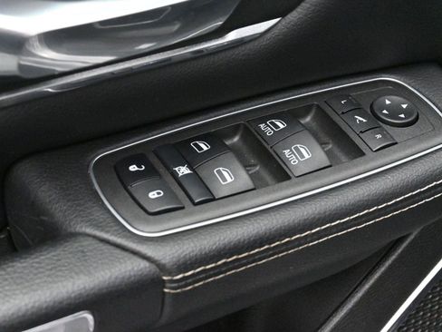 Used 2022 RAM 1500 Laramie image 11