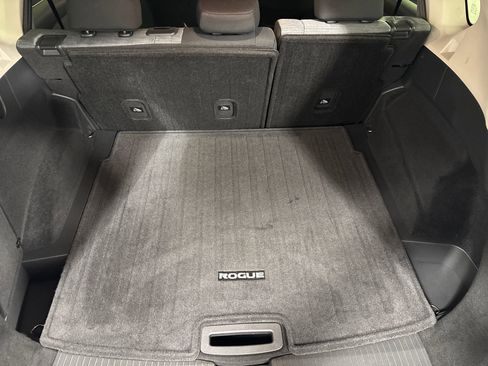 Used 2023 Nissan Rogue SV AWD/4WD image 27