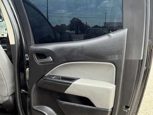 Used 2018 Chevrolet Colorado LT AWD/4WD image 21