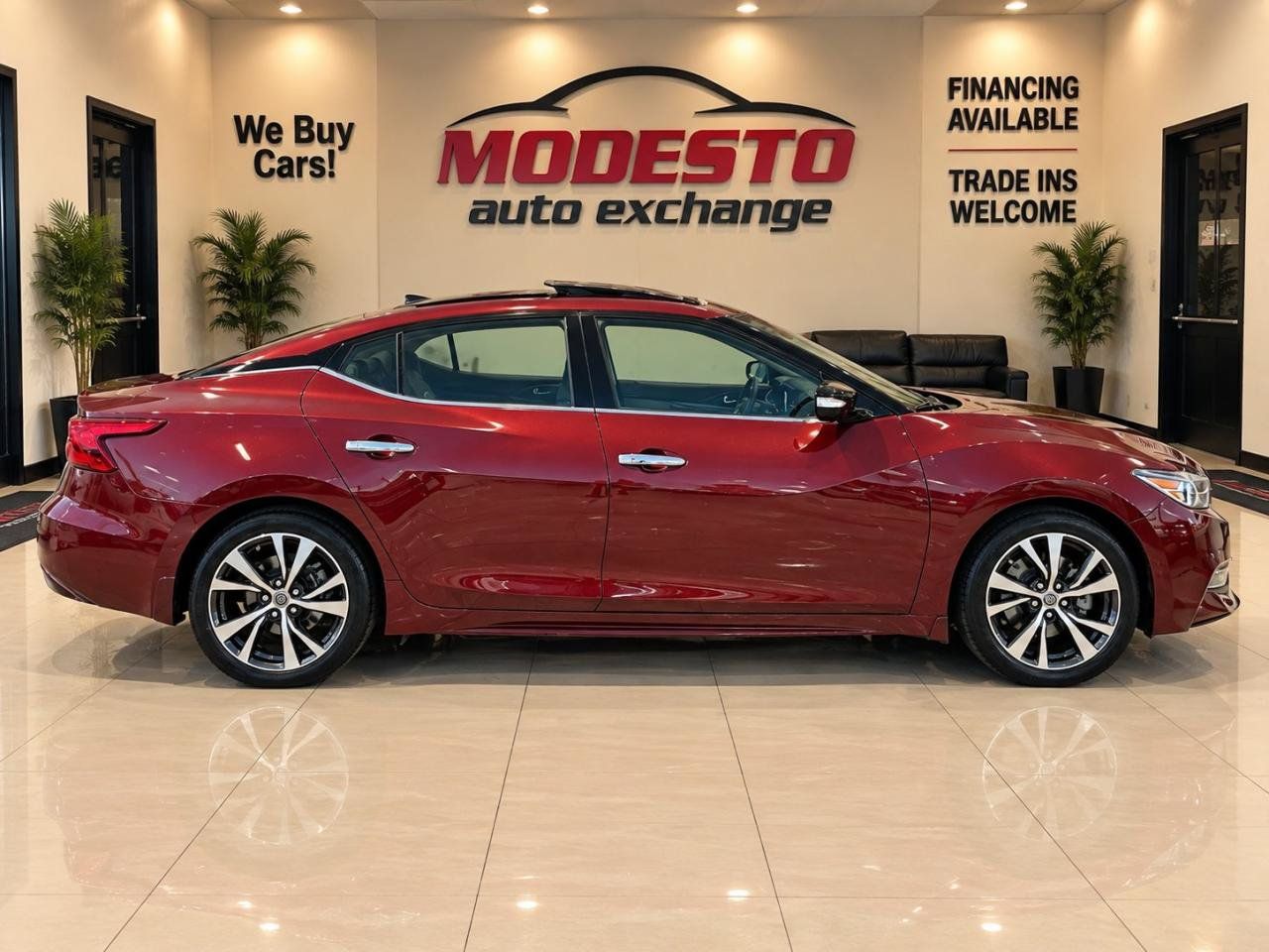Used 2016 Nissan Maxima Platinum w/ Interior Lighting Package FWD image 2
