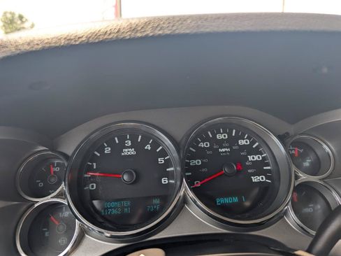 Used 2012 Chevrolet Silverado 2500 LT w/ Interior Plus Package AWD/4WD image 14