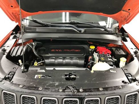 Used 2019 Jeep Compass Trailhawk w/ Leather Interior Group AWD/4WD image 23