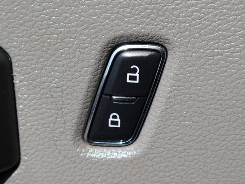 Used 2017 Ford F550 4x4 Regular Cab Super Duty image 20