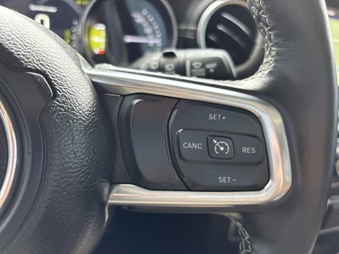 Used 2023 Jeep Wrangler Unlimited Sahara w/ Cold Weather Group image 27