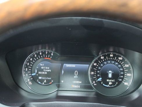 Used 2017 Ford Explorer Platinum image 15