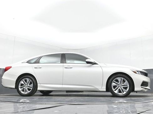 Used 2019 Honda Accord LX image 46