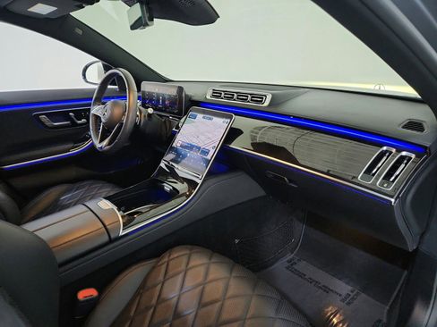 Certified 2023 Mercedes-Benz S 500 4MATIC image 41