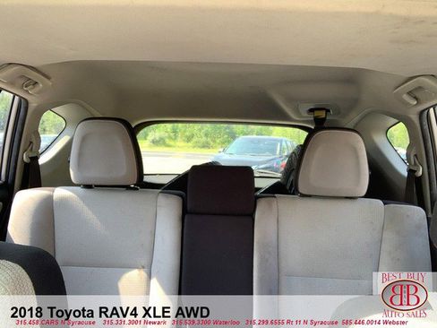 Used 2018 Toyota RAV4 XLE image 11