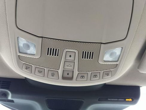 Certified 2022 Lincoln Nautilus Reserve image 35